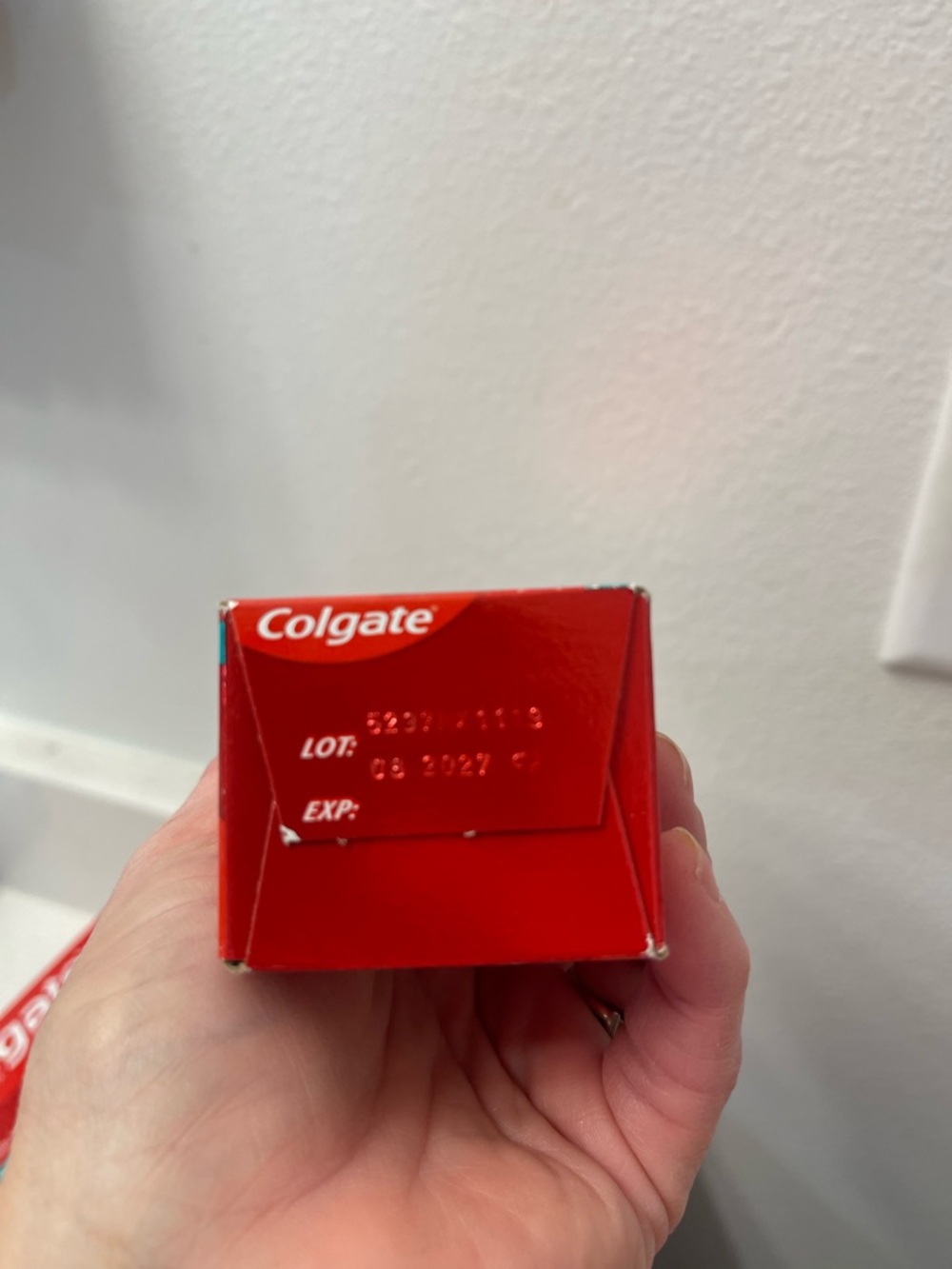 4 Colgate Optic White Toothpaste bundle assorted. - Picture 5 of 5